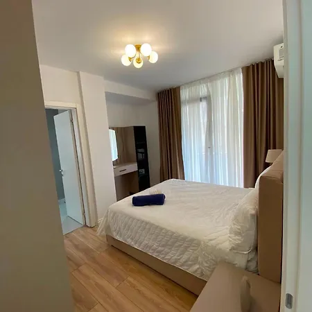 Aura Modern Apartment